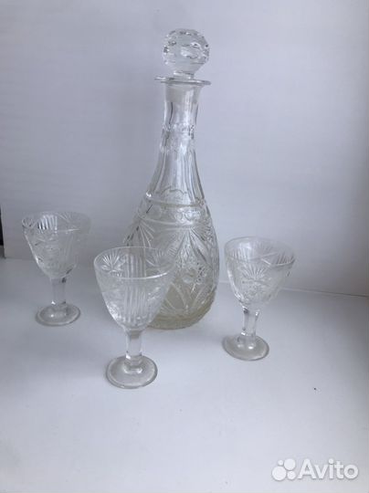 Графин хрустальный 3 рюмки