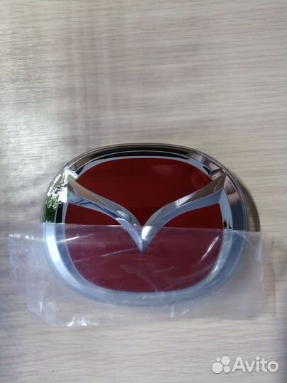 Эмблема мазда 6 Красная