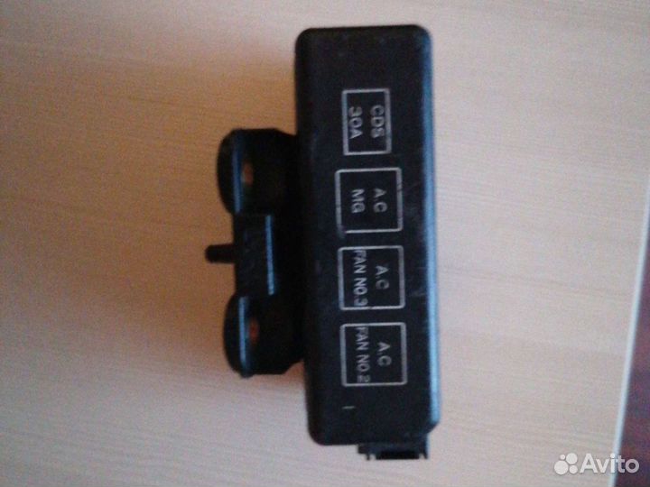 Молдинги боковых стёкол Toyota ceres /marino