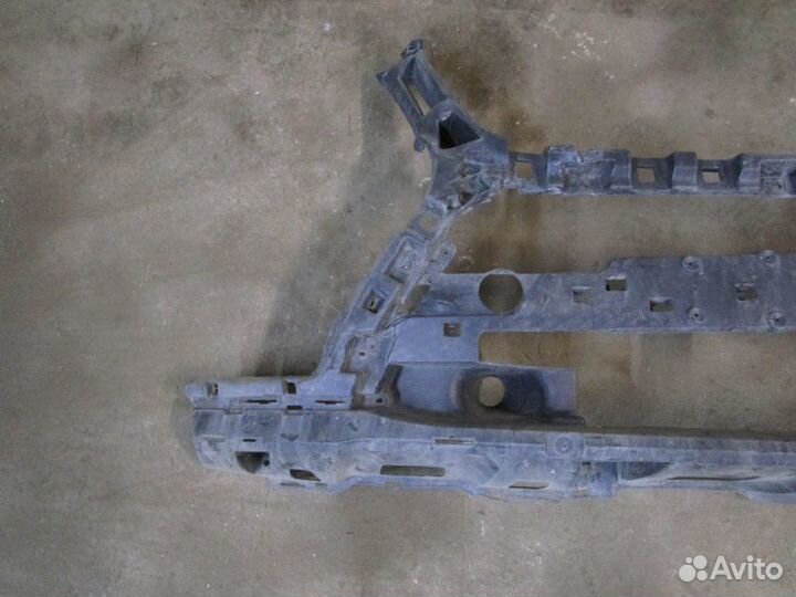 Кронштейн решетки радиатора Mercedes Benz GL-Class