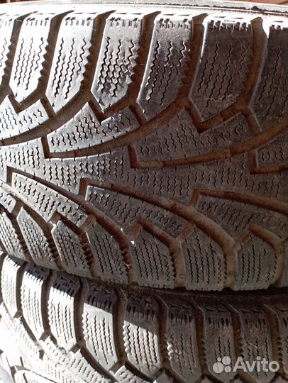 Nokian Tyres Hakkapeliitta 8 215/60 R16