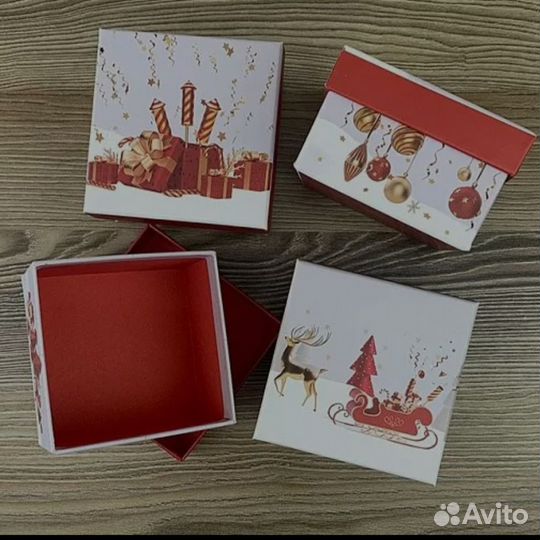 Новогодние подарочные коробки