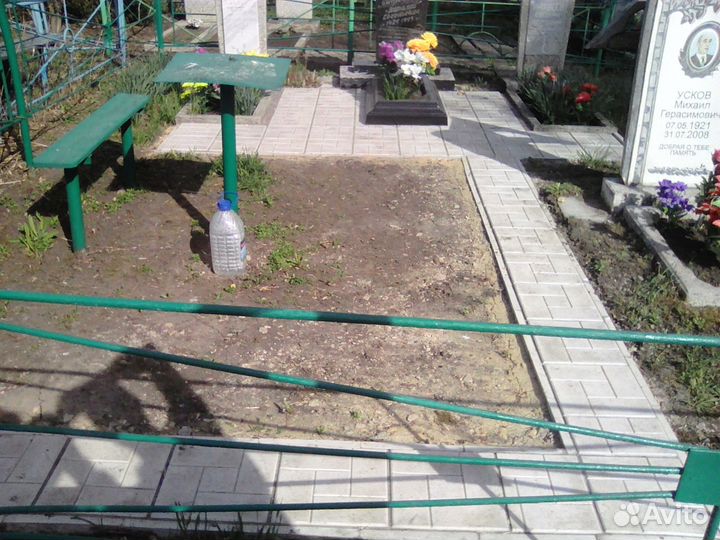 Благоустройство могил, плитка