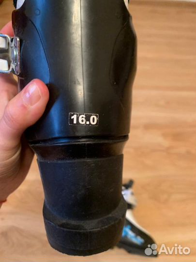 Лыжные ботинки детские