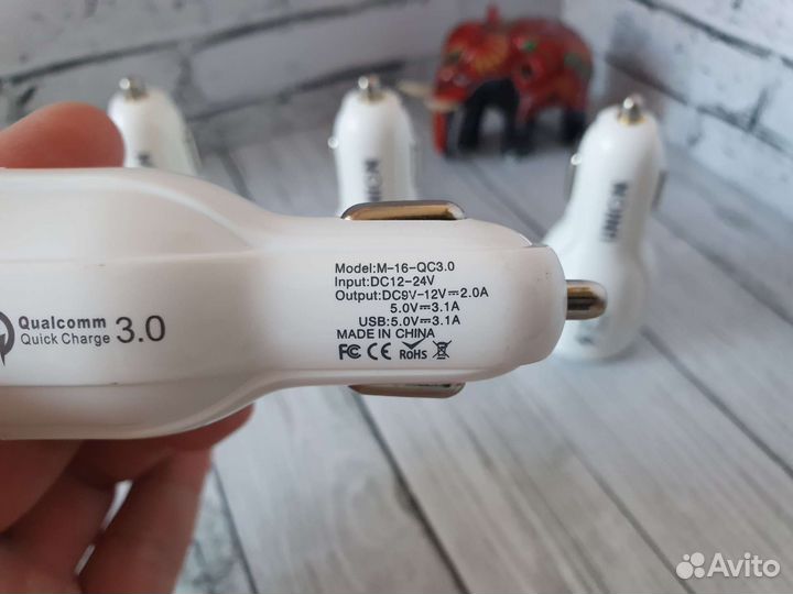 Быстрая зарядка в прикуриватель авто 20W QC 3.0