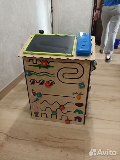 Бизиборд домик со светом большой