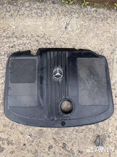 Крышка двигателя Mercedes-Benz X204 GLK