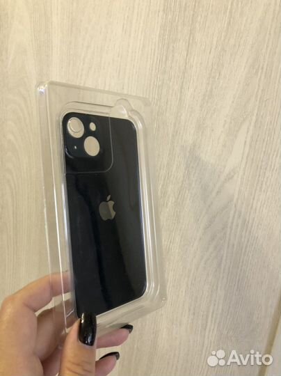 Задние крышки iPhone 13