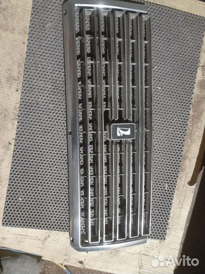 Хромированная решетка радиатора 2107