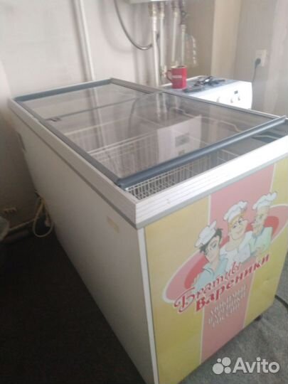 Холодильный ларь витрина