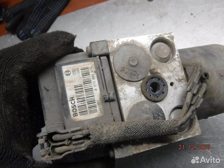 Блок abs Hyundai Sonata G4JP 2005