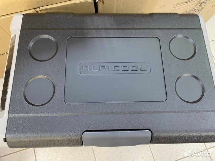 Компрессорный автохолодильник Alpicool TW55