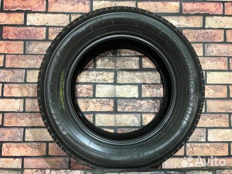 Bridgestone Dueler H/T D687 225/65 R17