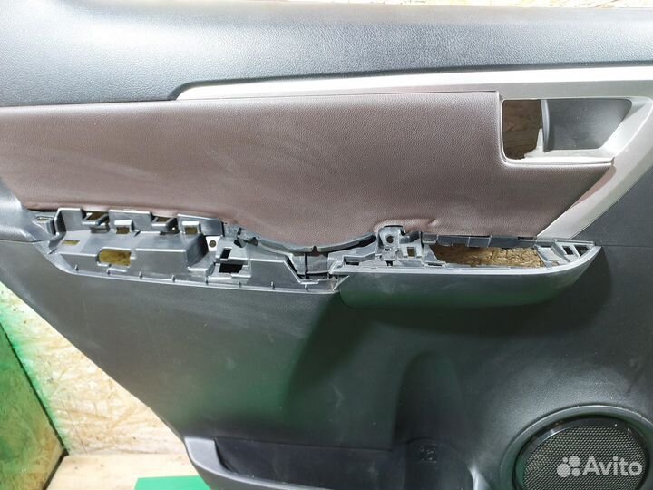 Обшивка двери задняя L F2 toyota Fortuner (2015- н