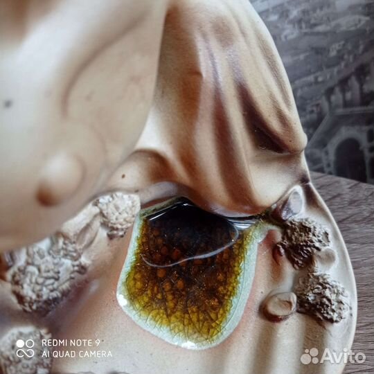 Сувенирная статуэтка (пепельница)