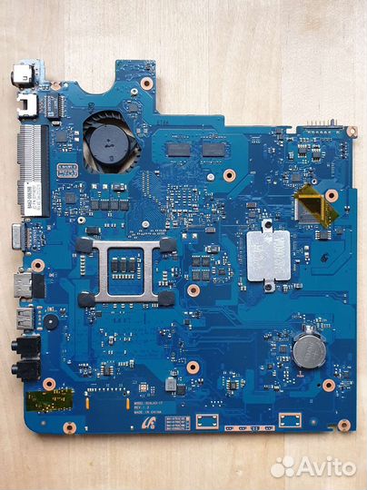 Экран, мат. плата Samsung np300e7z