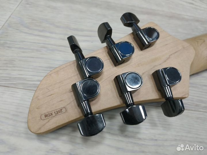 Электрогитара Yamaha