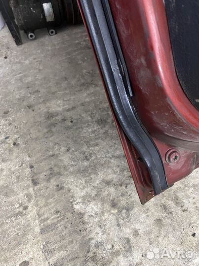 Дверь передняя левая skoda 1997-2011