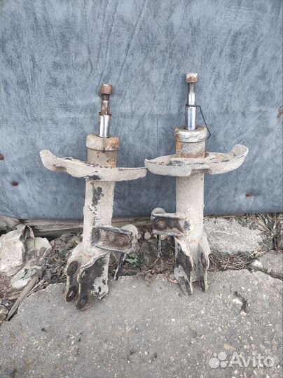 Амортизаторы передние kia ceed 2010-2012