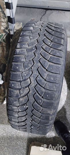 Bridgestone Blizzak Spike-02 235/60 R18