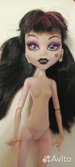 Кукла монстр хай Дракулаура базовая