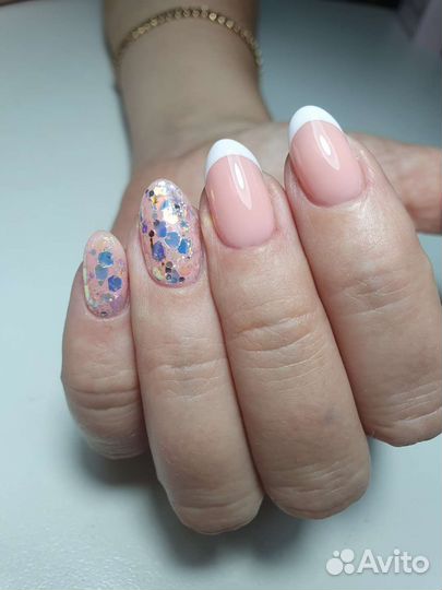 Мастер маникюра и педикюра