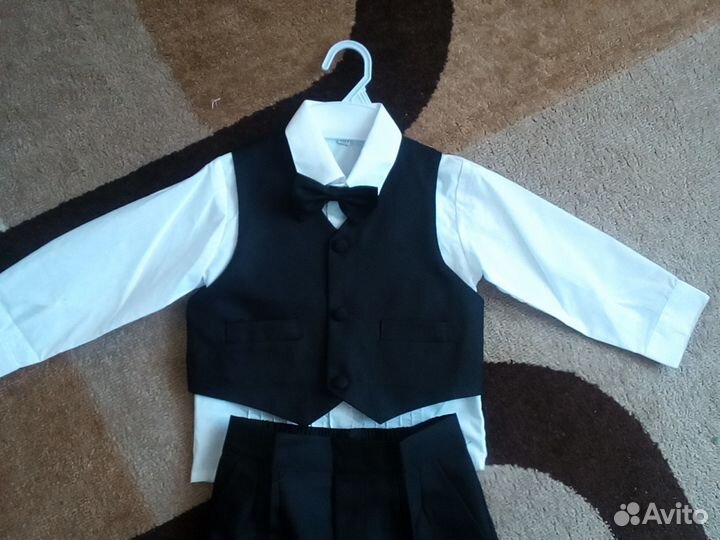 Костюмы для мальчиков двойняшек