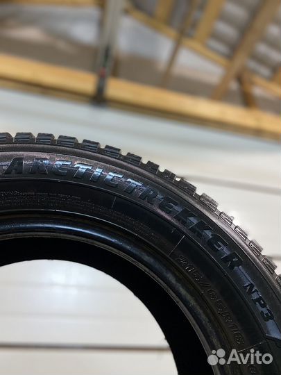 Maxxis ArcticTrekker NP3 215/65 R16 102T