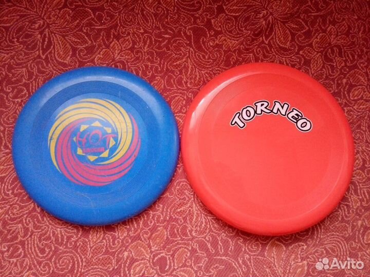 Летающая тарелка (фрисби)