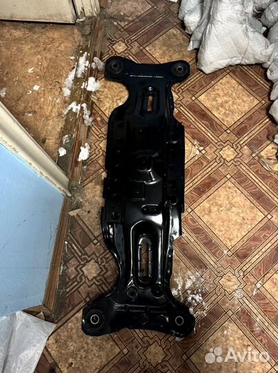 Подрамник задний Toyota Camry арт. 11385