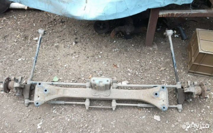 Toyota corolla Е110. Крышка багажника