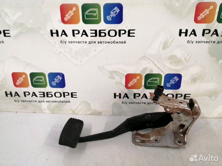 Педаль тормоза Mitsubishi Lancer 10