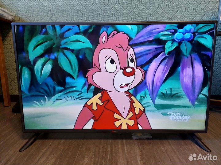 Телевизор LED FullHD LG 42