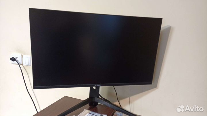 Монитор 27
