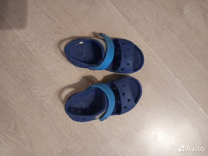 Сандалии crocs детские