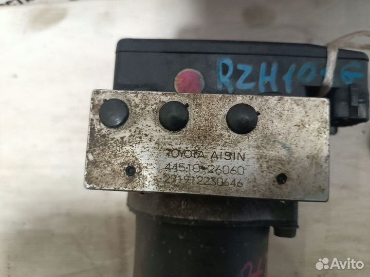 Блок ABS toyota grand hiace granvia hiace hiace regius. RCH47W RZH101G RZH111G RZH113V RZH125B RZH18