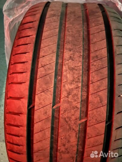 Michelin Latitude Sport 3 225/50 R19 и 285/45 R19