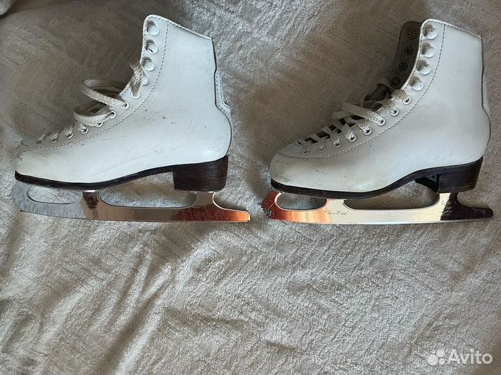 Фигурные коньки wifa