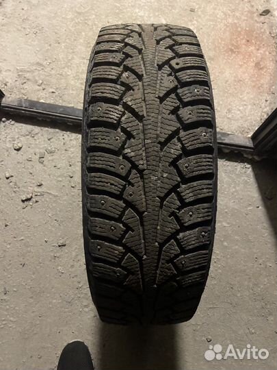 R15 Nokian Tyres Hakkapeliitta 8 185/65, PCD 4x100 DIA 56.5