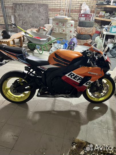 Honda cbr 1000rr