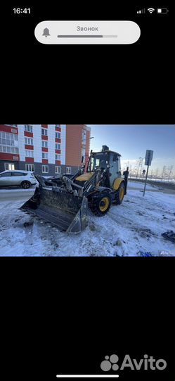 Эксковатор-погрузчик