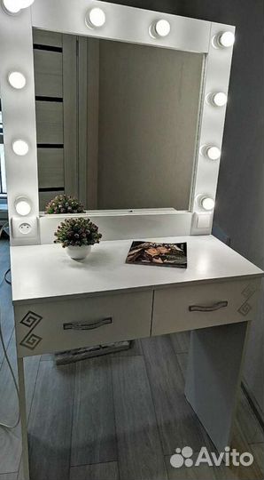 Гримерное зеркало