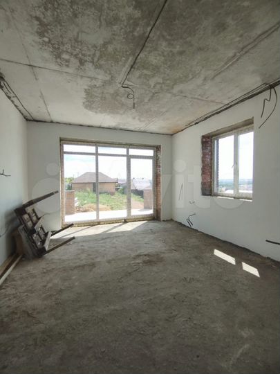 Дом 205,3 м² на участке 9 сот.