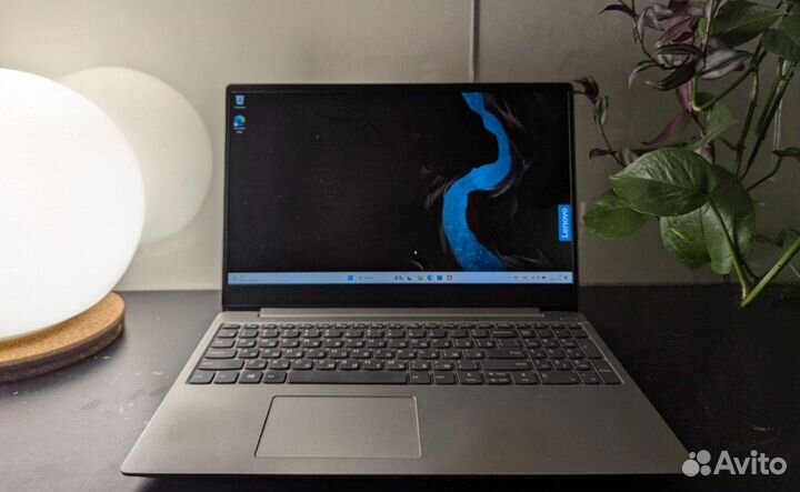 Ноутбук Lenovo IdeaPad 330S 15IKB