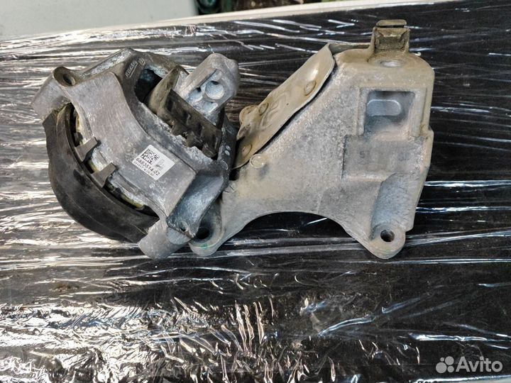 Подушка двигателя bmw g30 520d