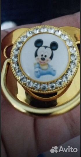 Пустышка золотая с цепочкой и зажимом