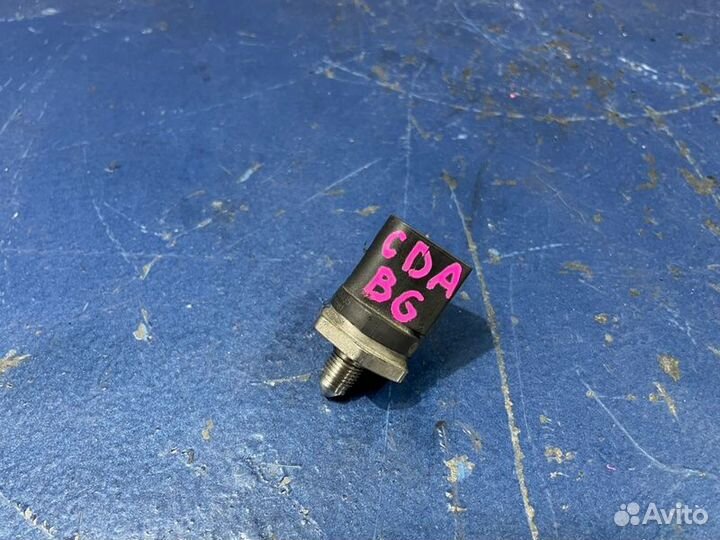 Датчик давления топлива Volkswagen Passat B6