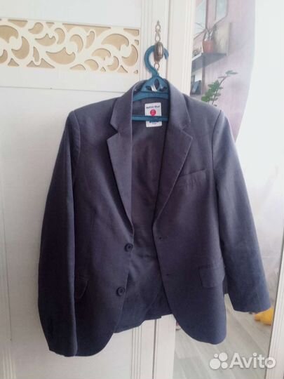 Школьный костюм