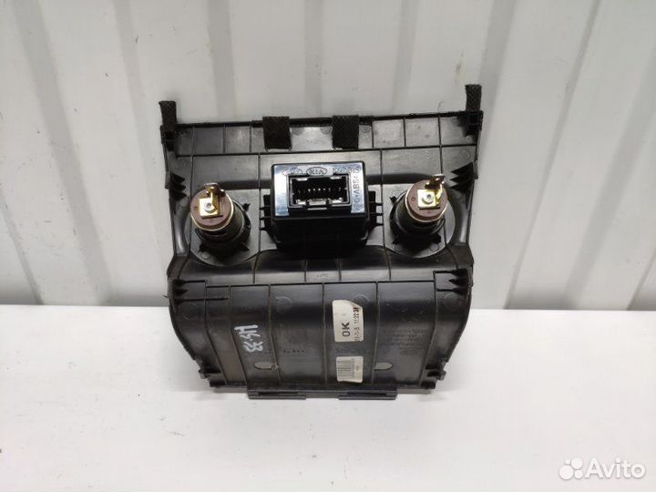 Накладка декоративная Hyundai Solaris HCR 1.6 G4FG