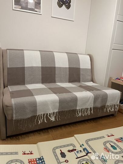 Продается диван в хорошем состоянии